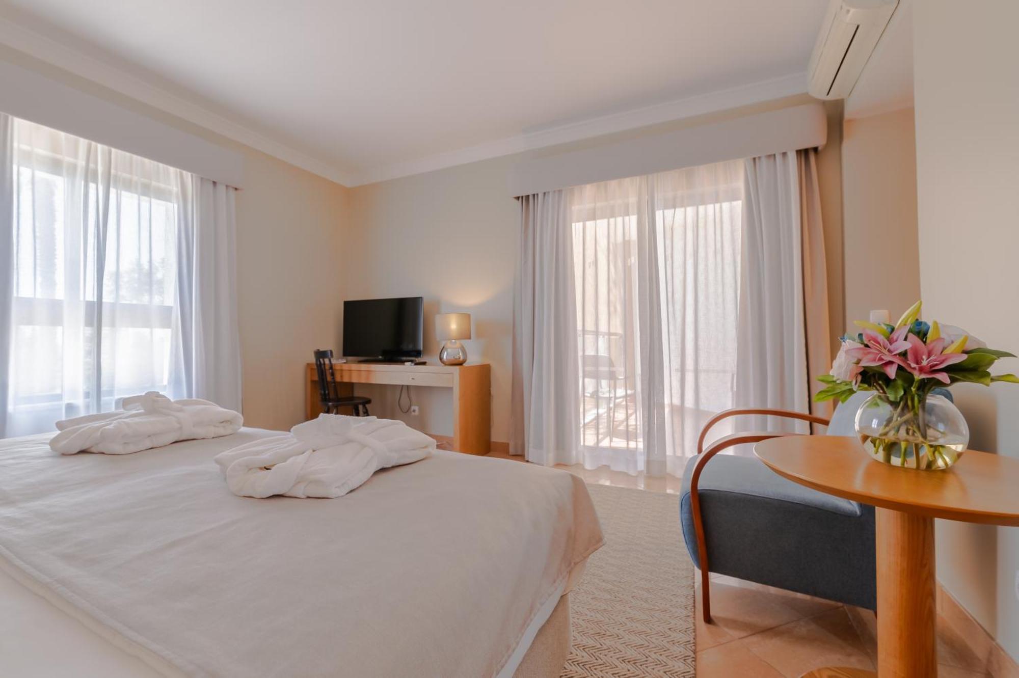 Pestana Alvor Park Suites Hotel Екстериор снимка